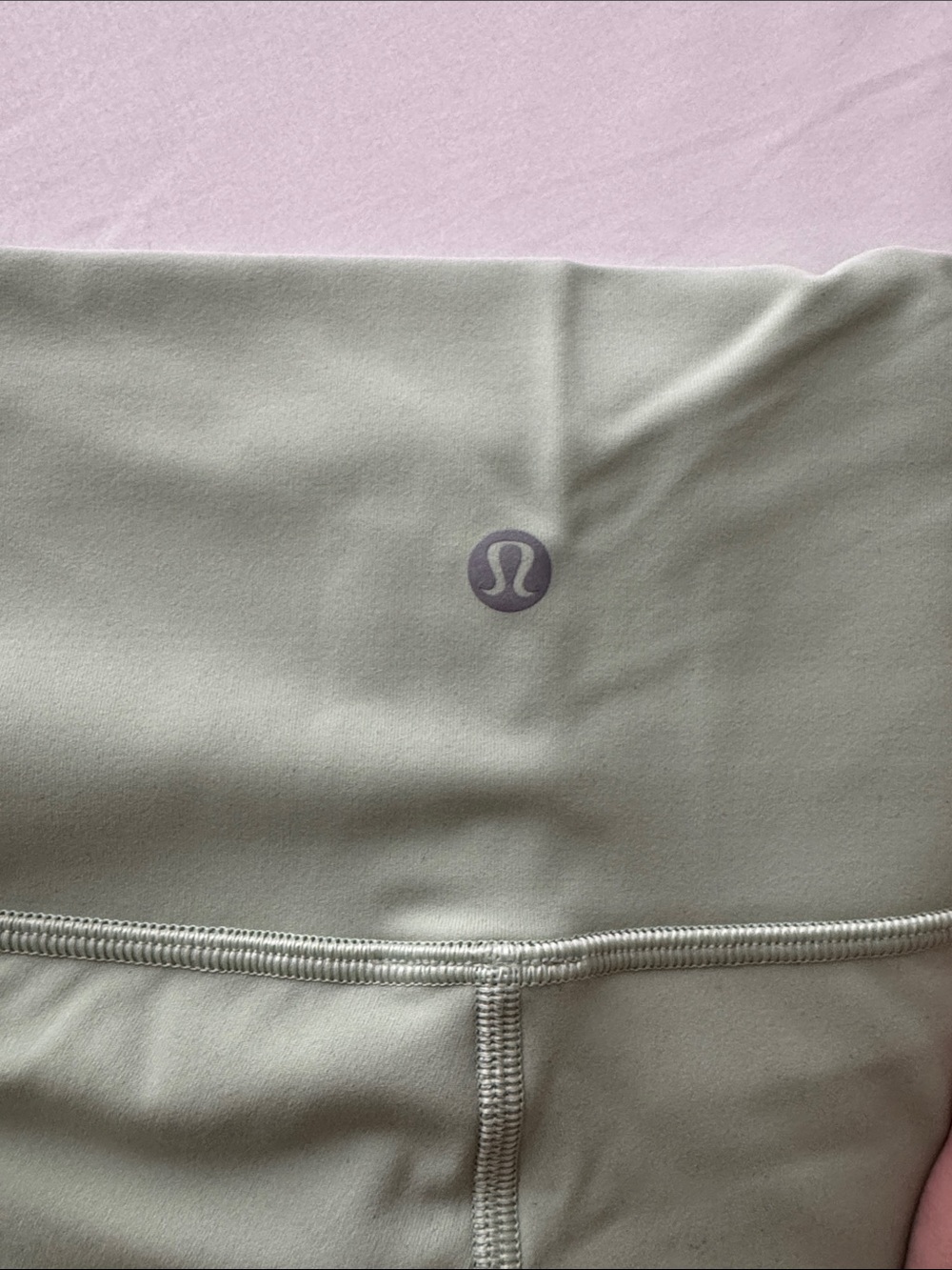 Lululemon wunder under HR tight Leggings with creamy mint Green Color 25”